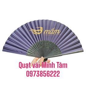 Quạt giấy nan tre đen khắc hoa văn CNC